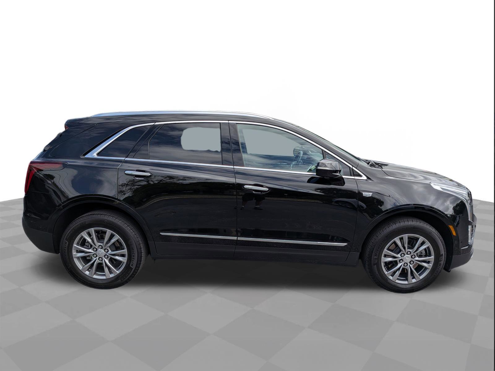 Certified 2023 Cadillac XT5 Premium Luxury w/ Technology Package image 3