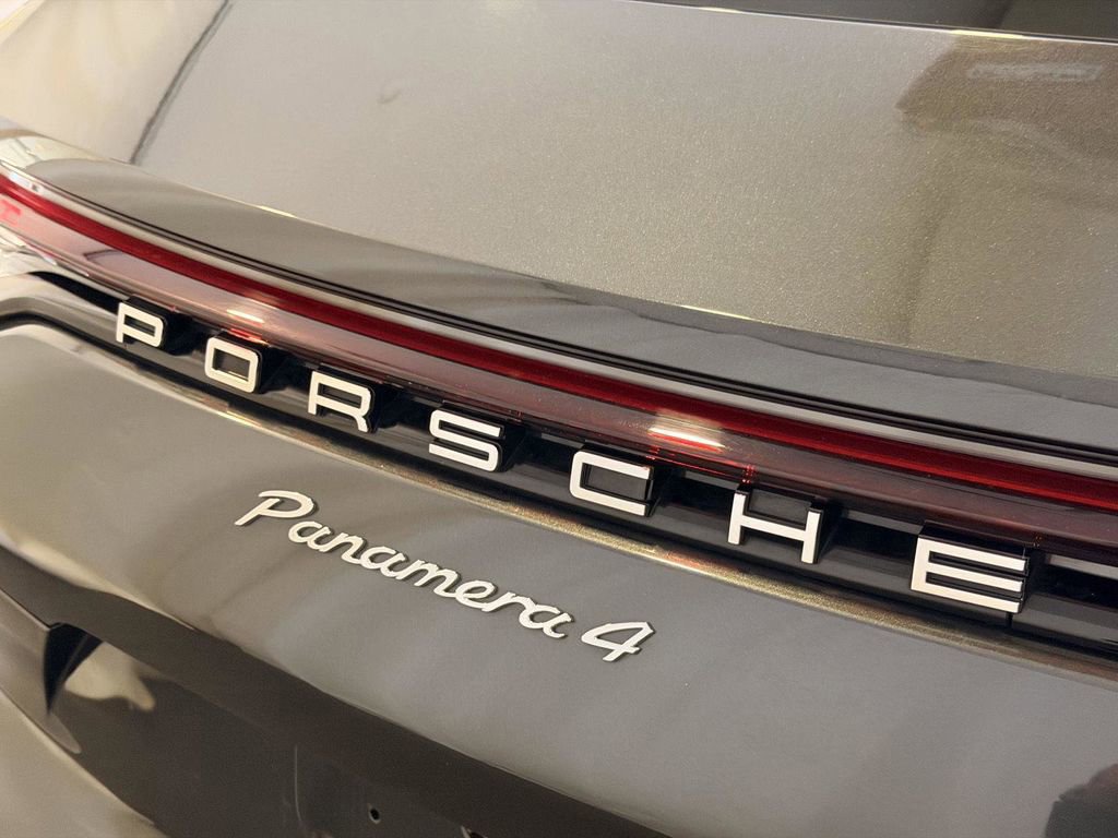 Certified 2023 Porsche Panamera 4 AWD/4WD image 25
