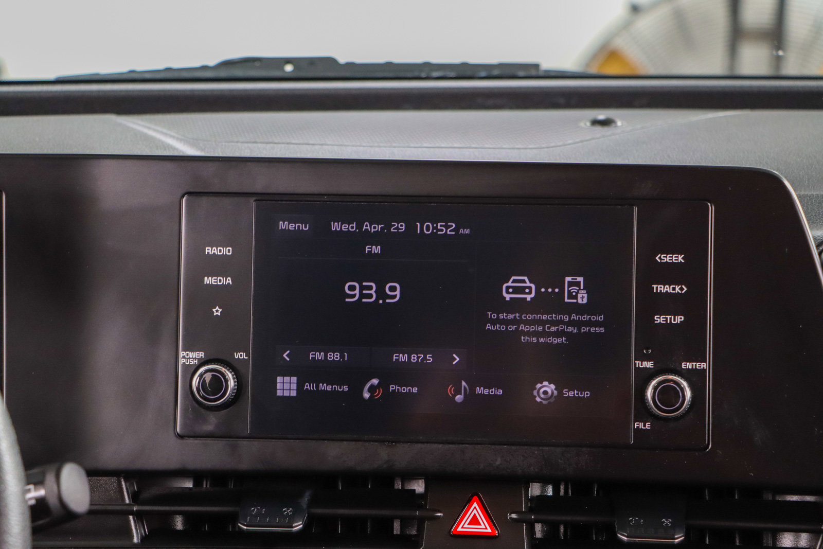 Used 2024 Kia Sportage LX FWD image 19