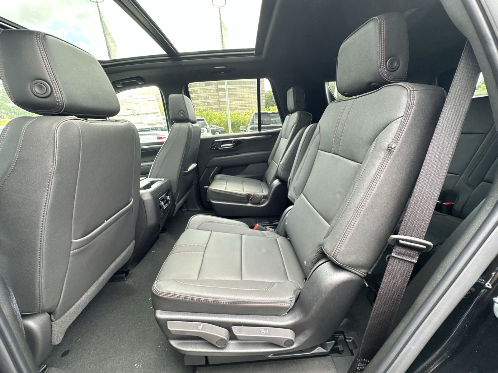 New 2026 Chevrolet Tahoe RST w/ Comfort Package AWD/4WD image 25
