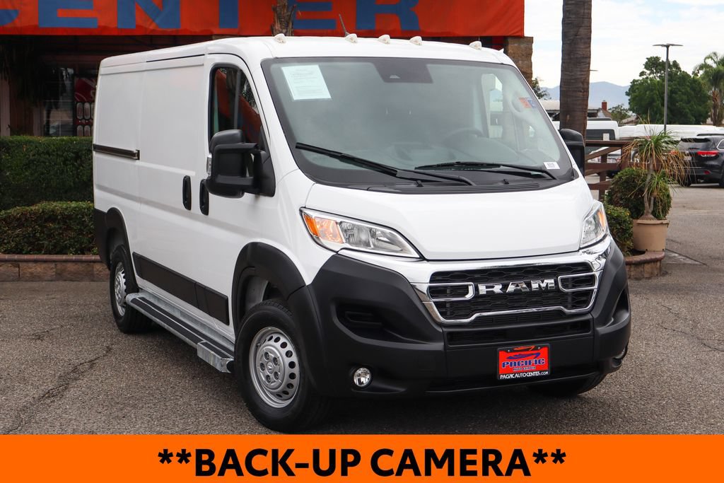 Used 2025 RAM ProMaster 2500 w/ U-Haul Equipment Group FWD image 2
