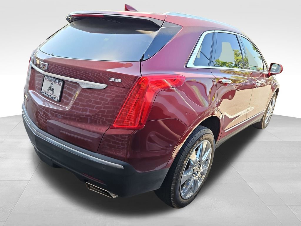 Used 2017 Cadillac XT5 Luxury w/ Driver Awareness Package image 6