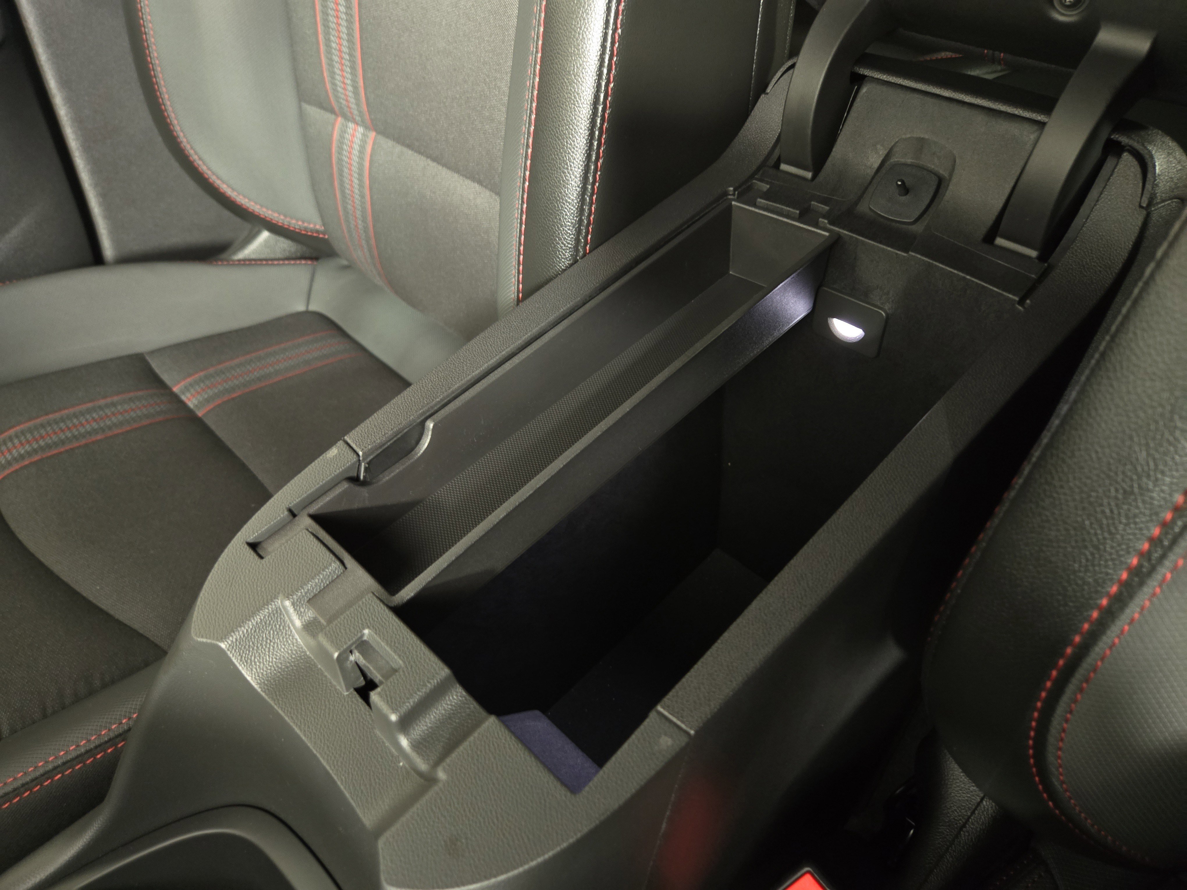Certified 2024 Chevrolet Equinox RS FWD image 28