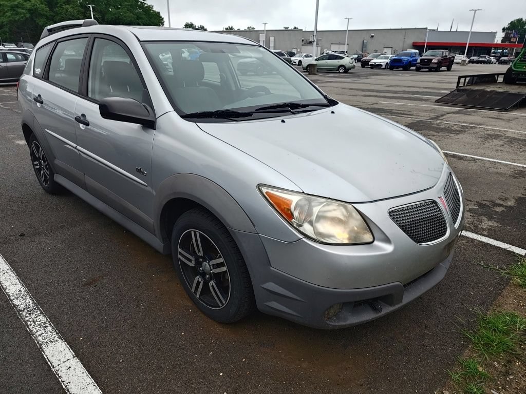 Used 2008 Pontiac Vibe w/ Preferred Package FWD image 3