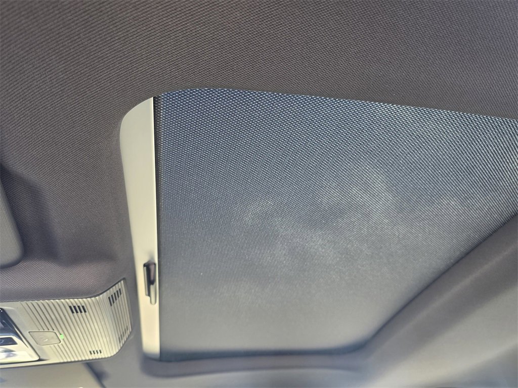 New 2025 Volkswagen GTI SE image 18