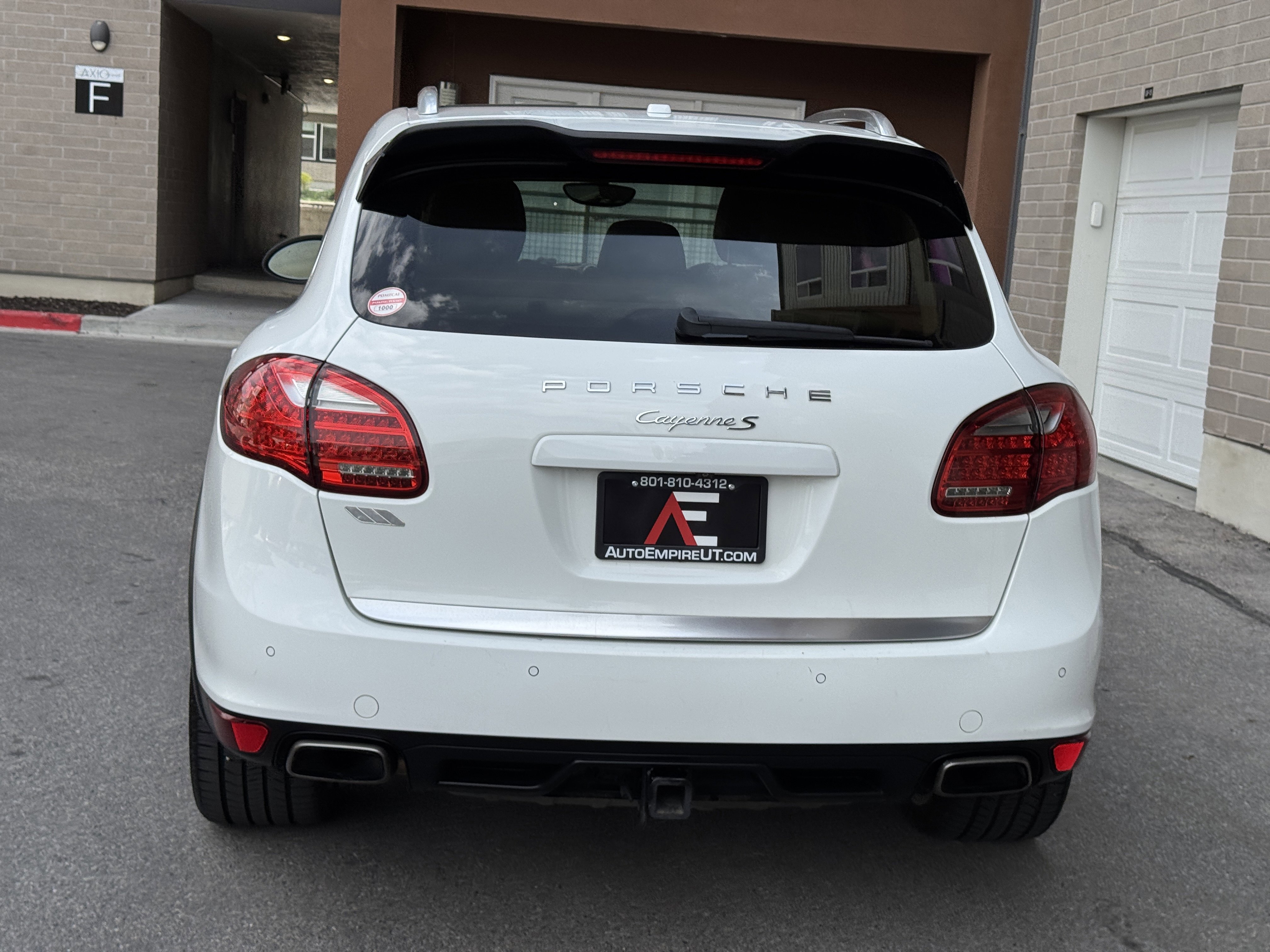 Used 2012 Porsche Cayenne S image 4