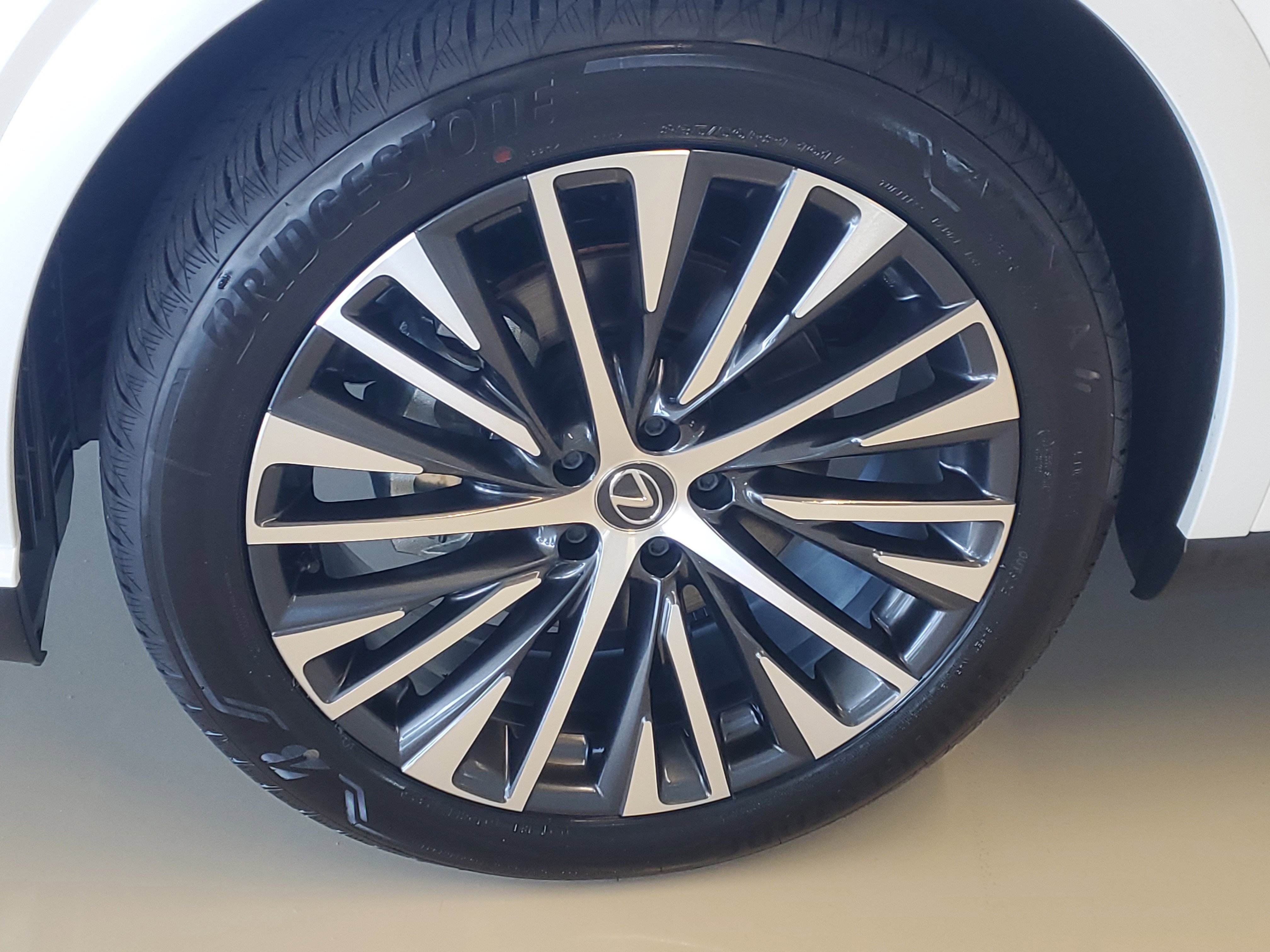 Used 2025 Lexus RX 350 Premium Plus FWD image 6