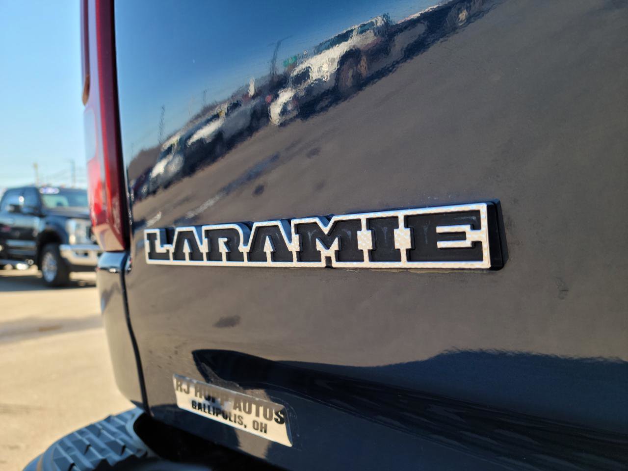 Used 2022 RAM 1500 Laramie w/ Sport Appearance Package AWD/4WD image 18
