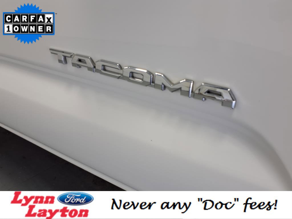 Used 2023 Toyota Tacoma SR5 w/ Technology Package image 10