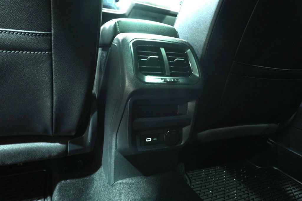 Certified 2024 Volkswagen Tiguan SE AWD/4WD image 14