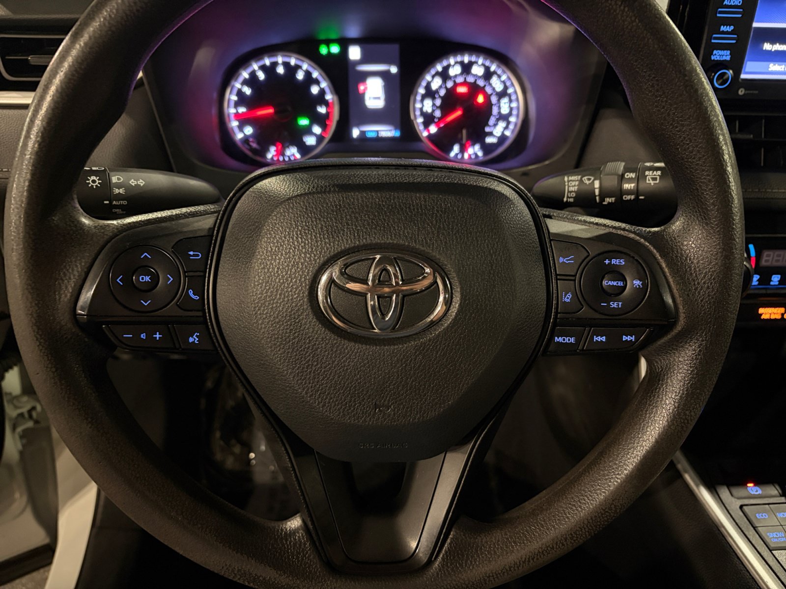 Used 2022 Toyota RAV4 XLE AWD/4WD image 12