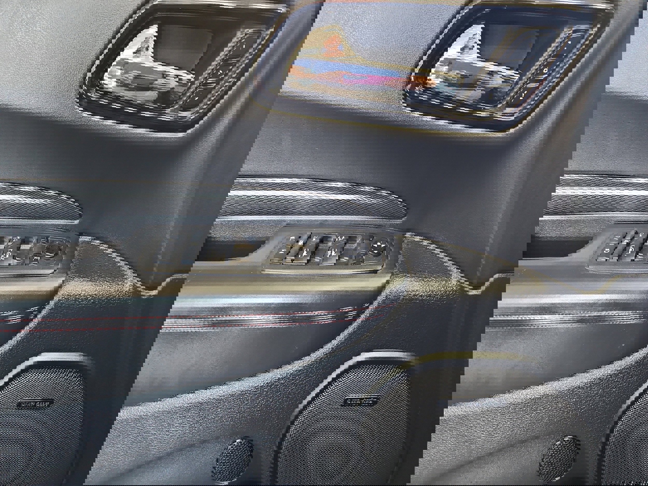 Used 2022 Dodge Durango R/T w/ Tow 'N Go Package image 8