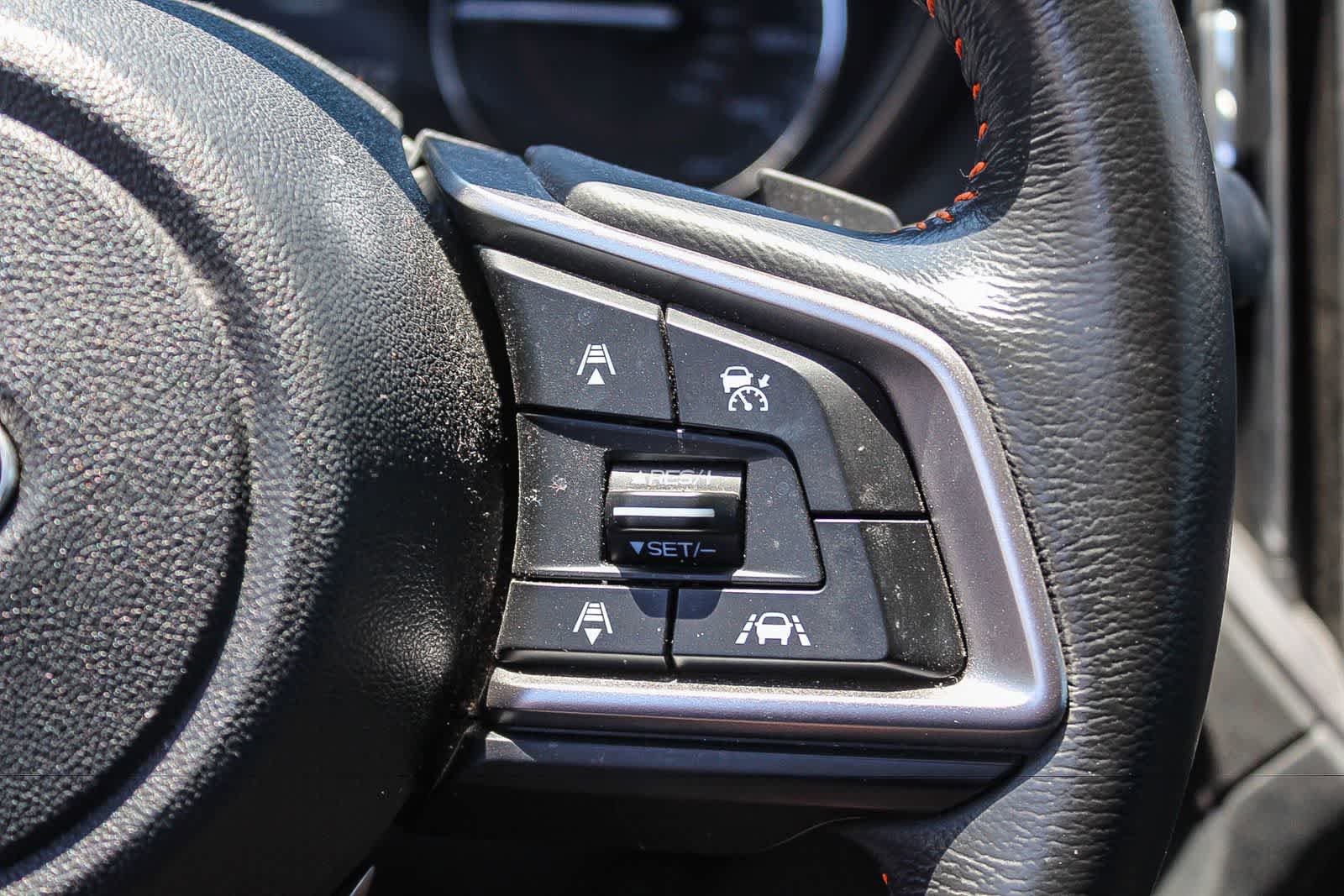 Used 2019 Subaru Crosstrek 2.0i Limited w/ Moonroof Package w/Navigation AWD/4WD image 32