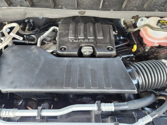 Used 2025 Chevrolet Silverado 1500 Custom AWD/4WD image 24