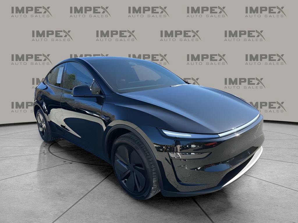 Used 2026 Tesla Model Y Long Range RWD image 7