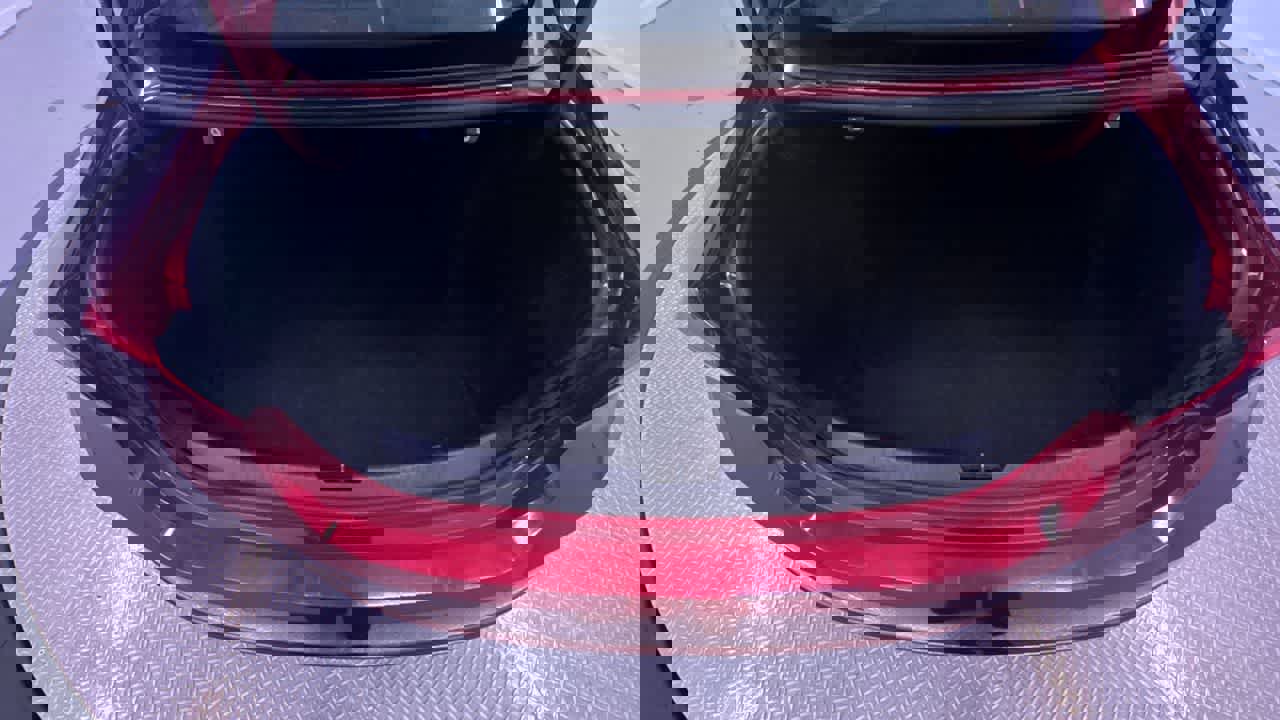 Used 2024 Chevrolet Malibu LT image 40