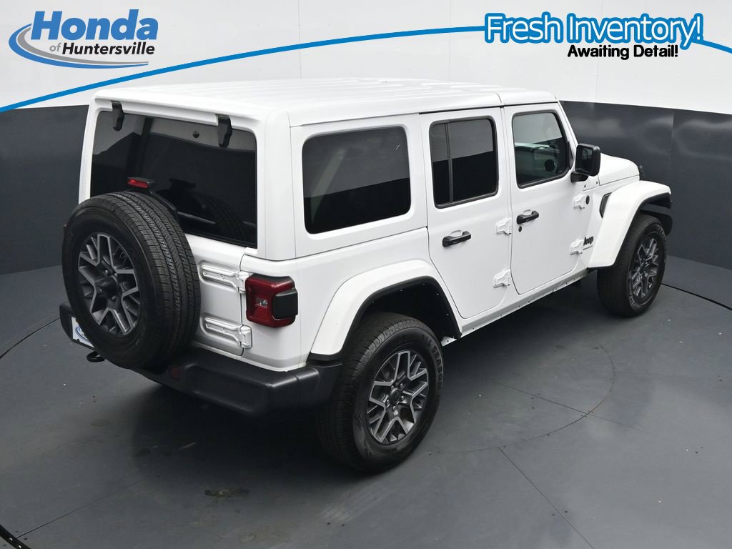 Used 2025 Jeep Wrangler Unlimited Sahara AWD/4WD image 25