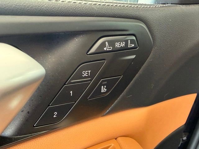Certified 2023 BMW X7 xDrive40i w/ M Sport Package AWD/4WD image 14