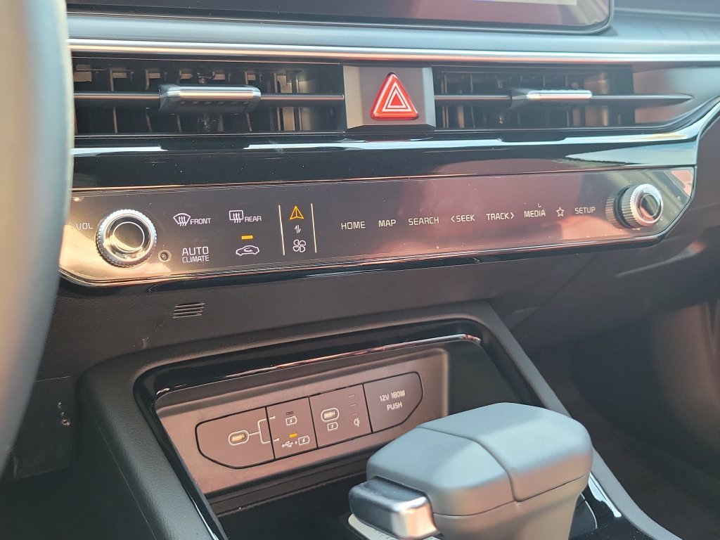 New 2027 Kia K5 GT-Line image 32