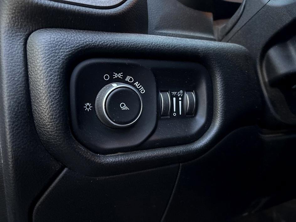 Used 2019 RAM 2500 Tradesman image 10