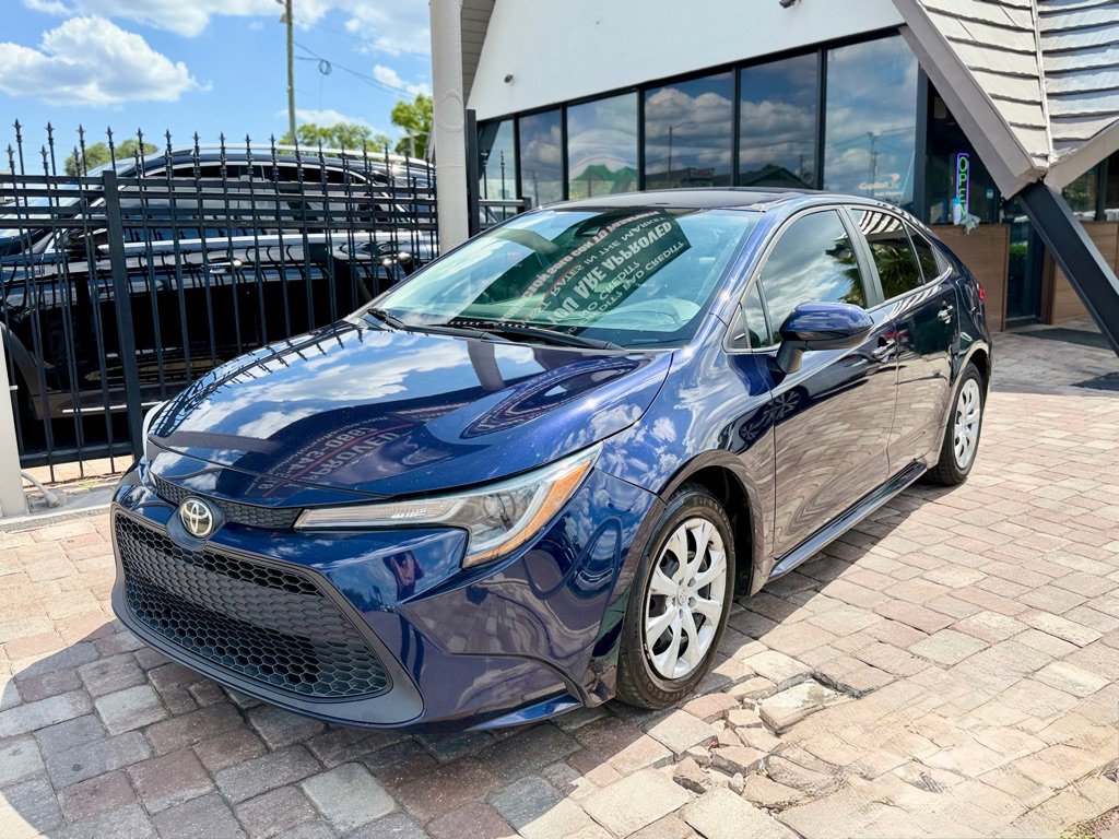 Used 2022 Toyota Corolla LE FWD image 5