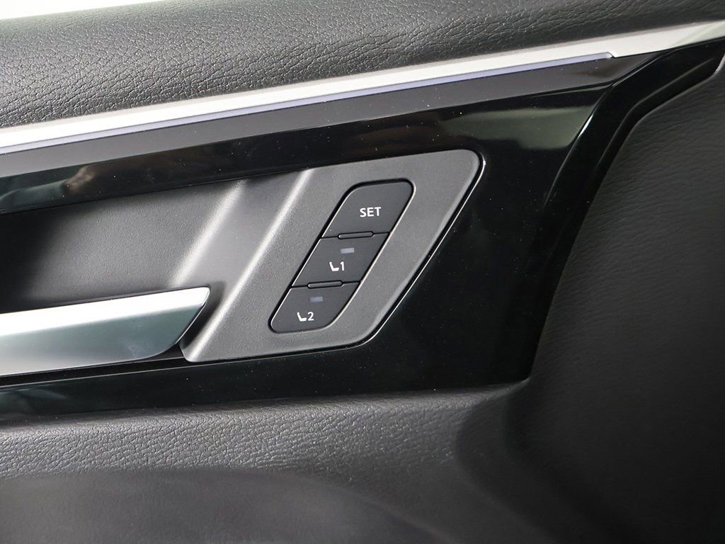 New 2025 Mitsubishi Outlander SEL Black Edition AWD/4WD image 42