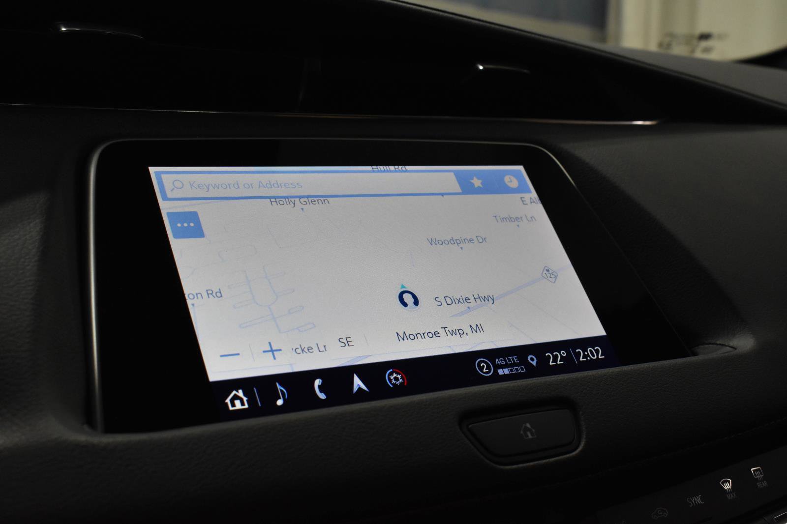 Certified 2023 Cadillac XT4 Sport image 17