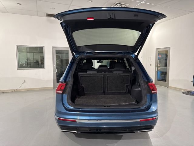 Used 2018 Volkswagen Tiguan SEL FWD image 12