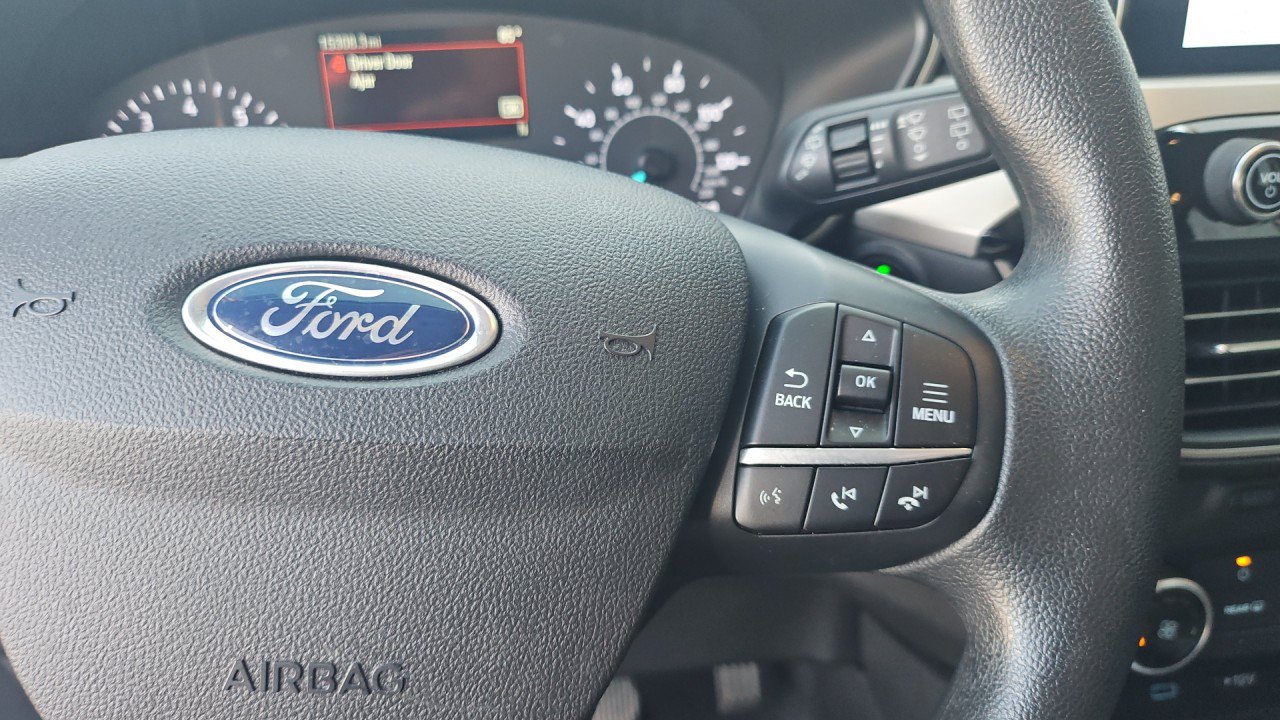 Used 2022 Ford Escape SE FWD image 18