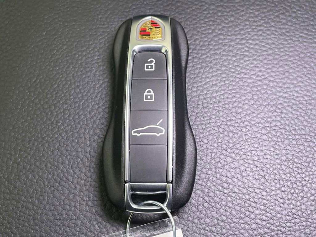 Certified 2024 Porsche Panamera 4 image 44