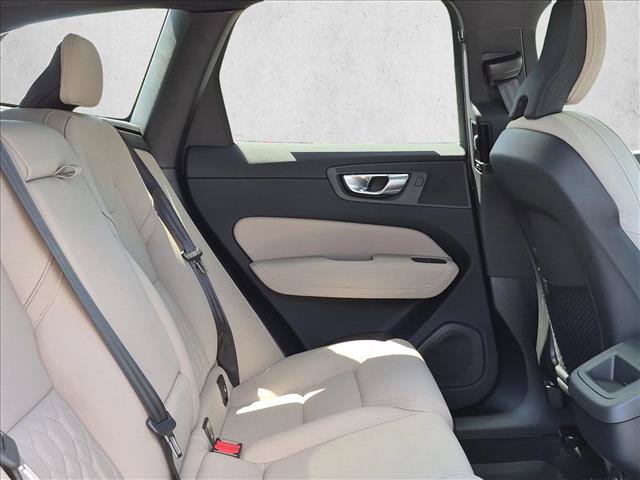 Used 2026 Volvo XC60 B5 Core AWD/4WD image 19