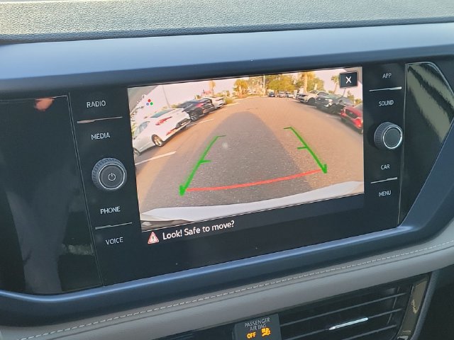 Certified 2024 Volkswagen Taos SE FWD image 24