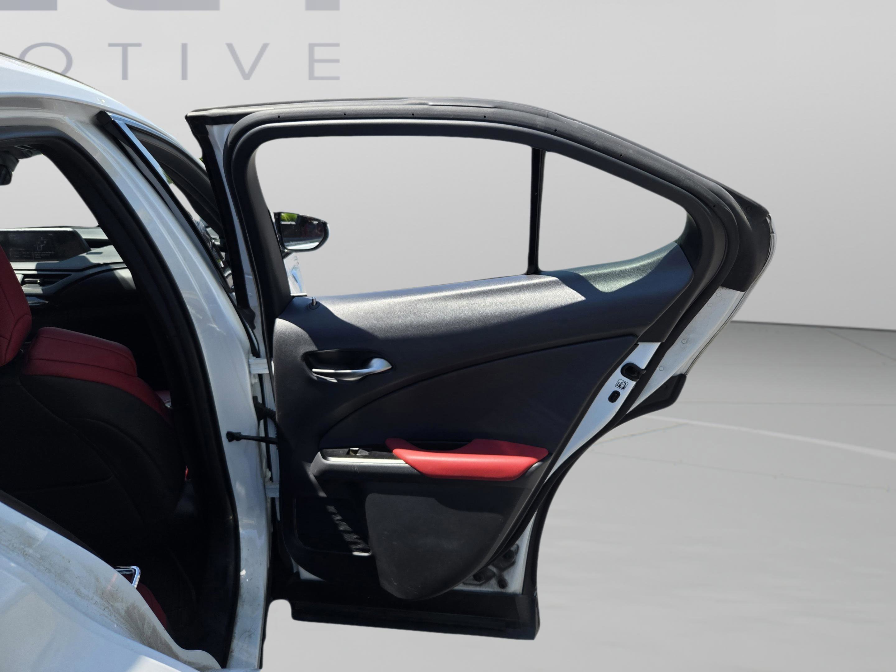 Used 2022 Lexus UX 200 F Sport w/ Accessory Package (Z2) FWD image 10