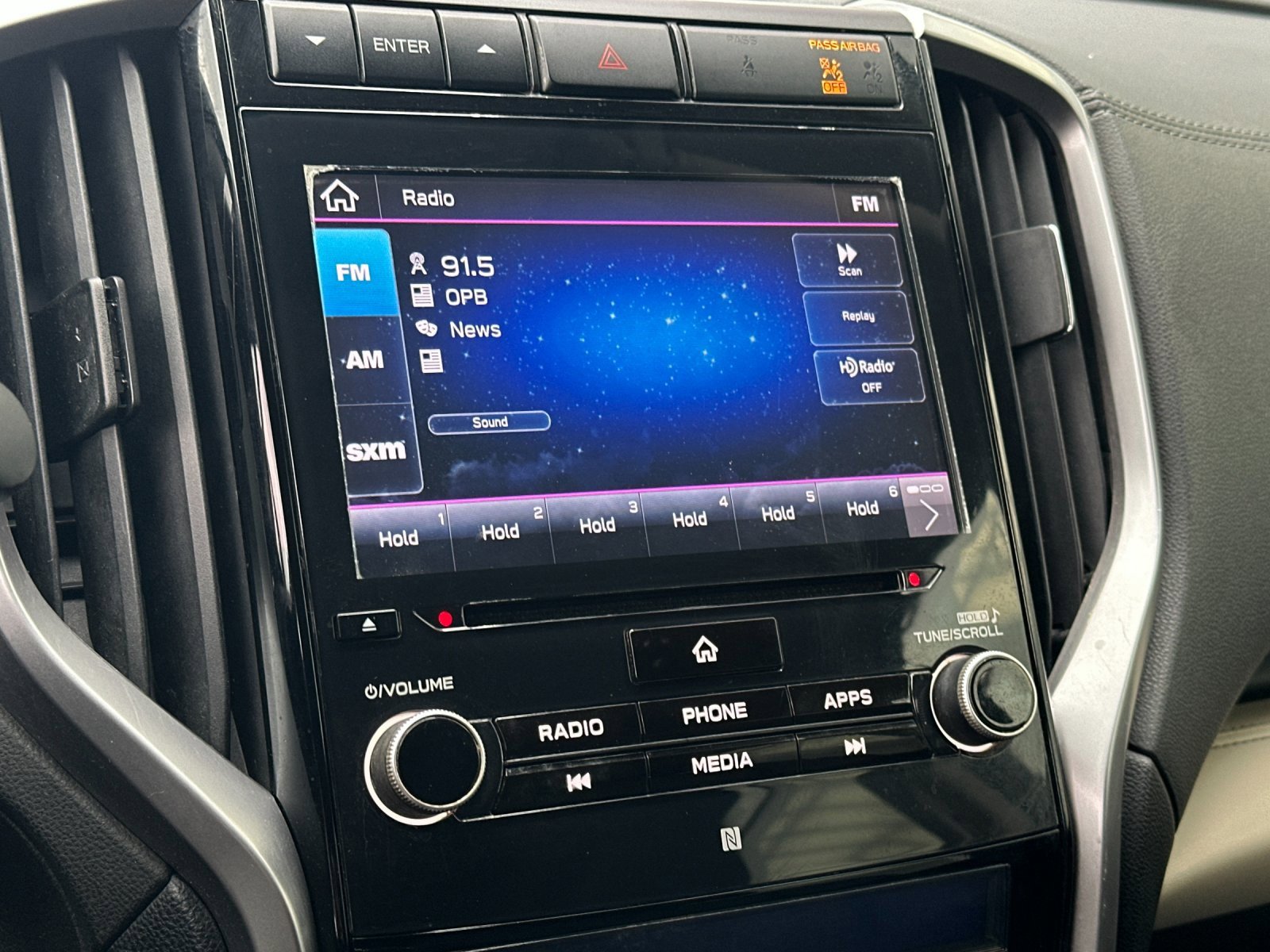 Used 2019 Subaru Ascent Limited image 17