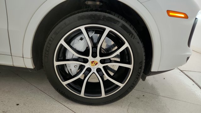 Used 2019 Porsche Cayenne Turbo AWD/4WD image 75