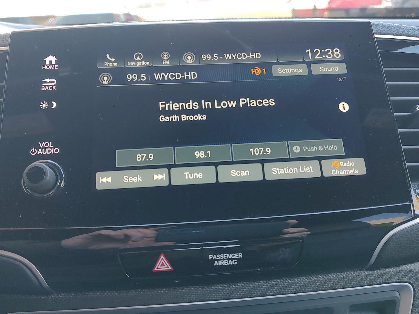 Used 2023 Honda Passport TrailSport image 8