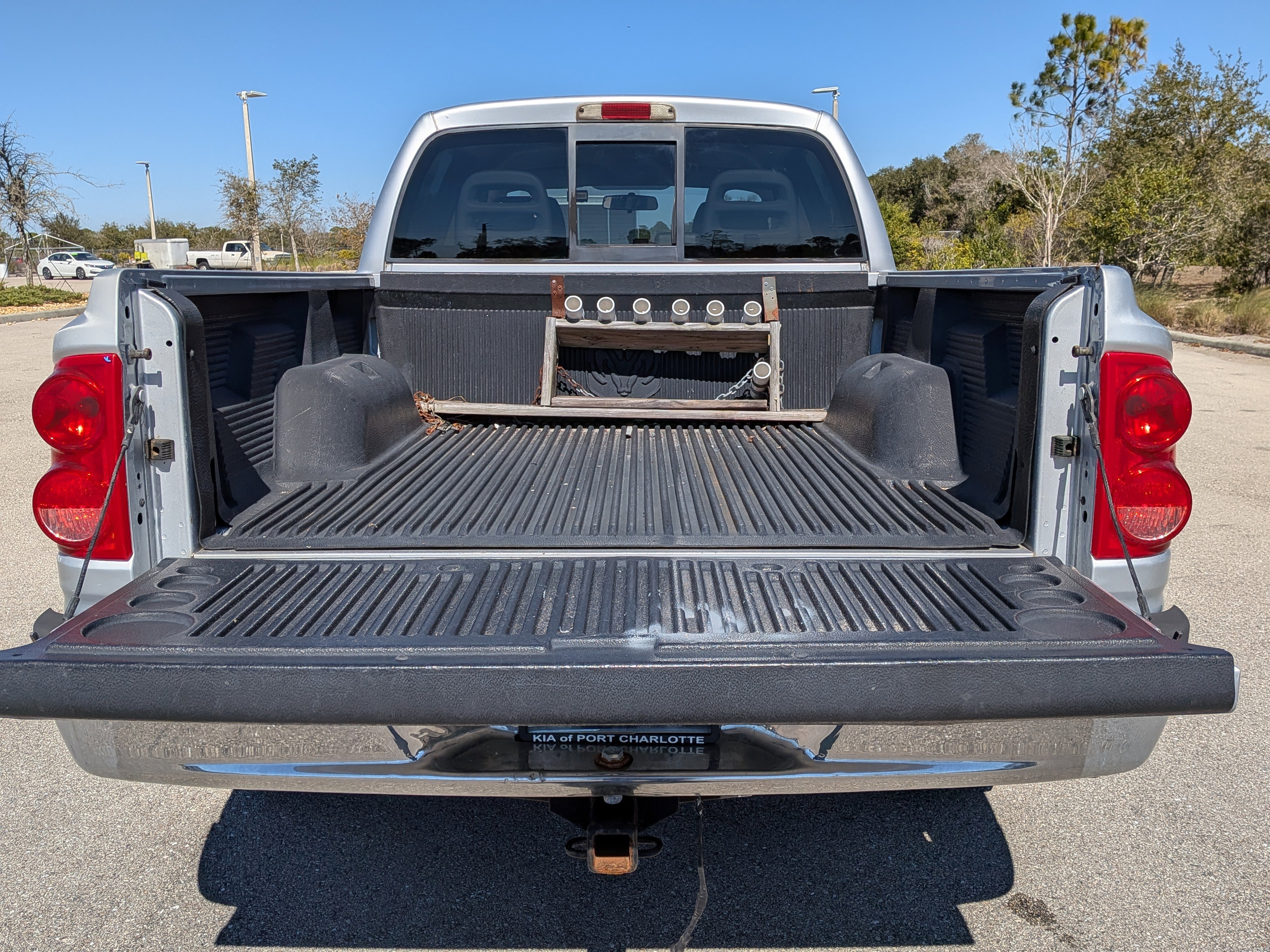 Used 2006 Dodge Dakota SLT image 13