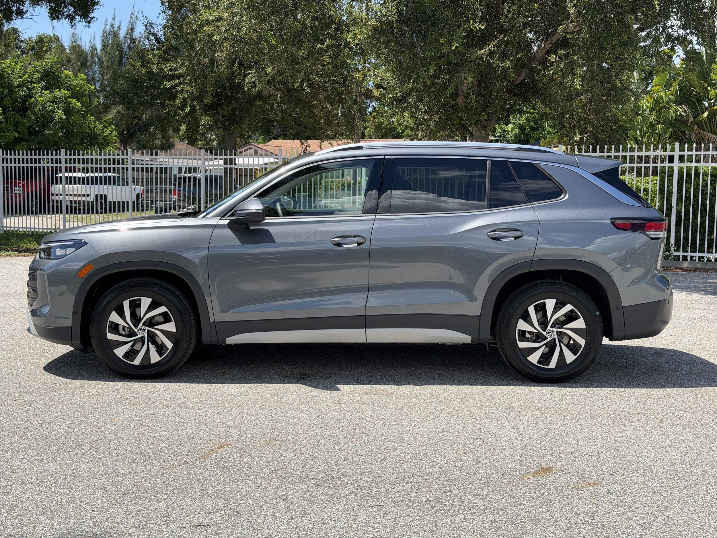 New 2026 Volkswagen Tiguan S FWD image 4