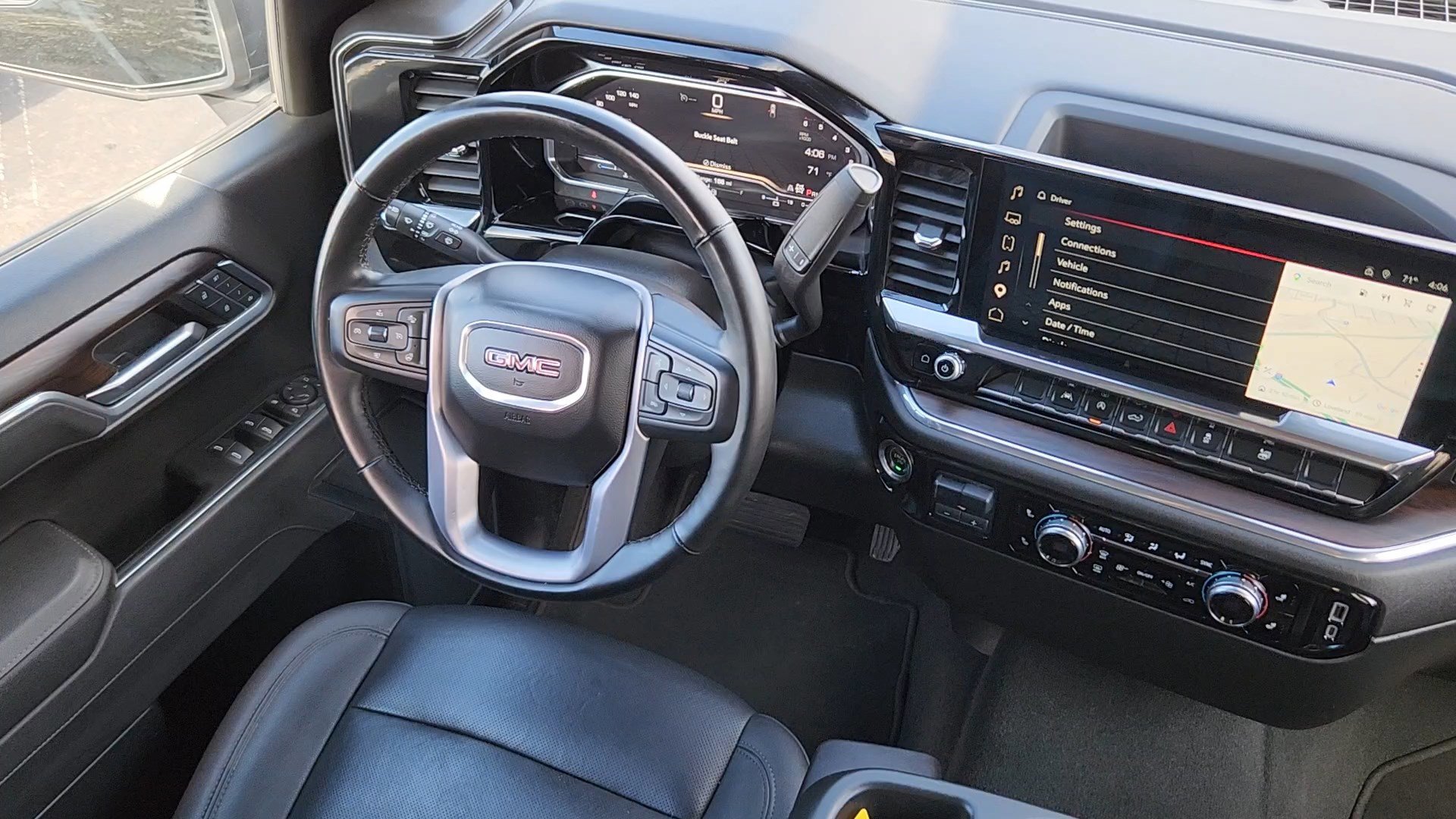 Used 2025 GMC Sierra 1500 SLT image 5