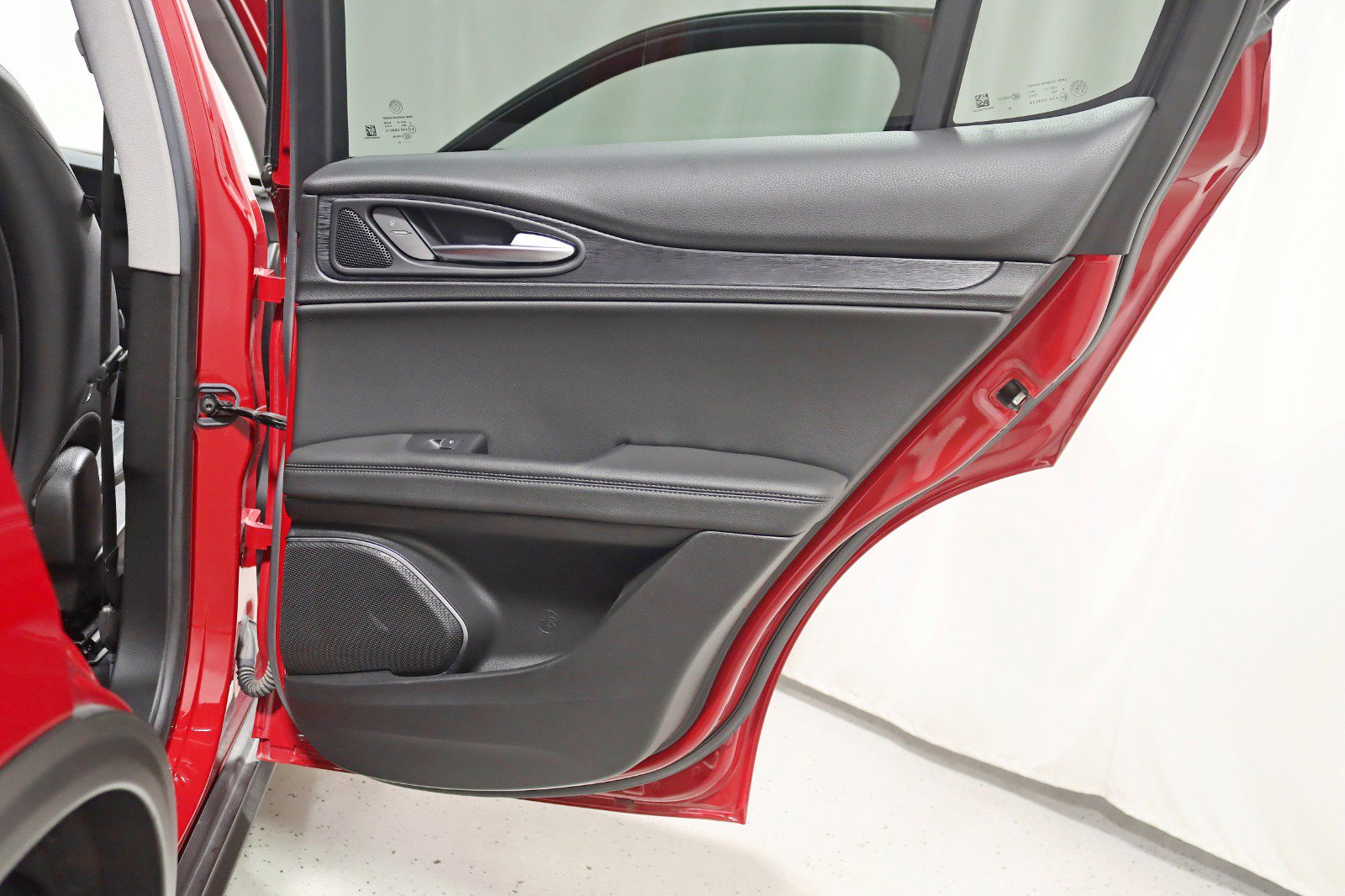 Used 2020 Alfa Romeo Stelvio Sport w/ Cold Weather Package image 32