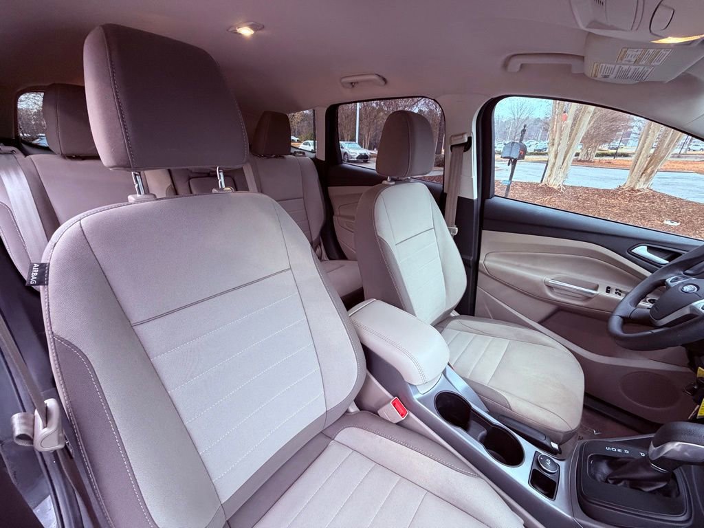Used 2015 Ford Escape SE image 7