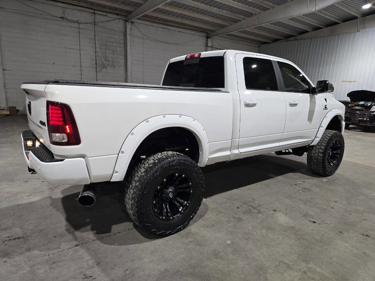 Used 2017 RAM 2500 Laramie w/ Sport Appearance Group image 15