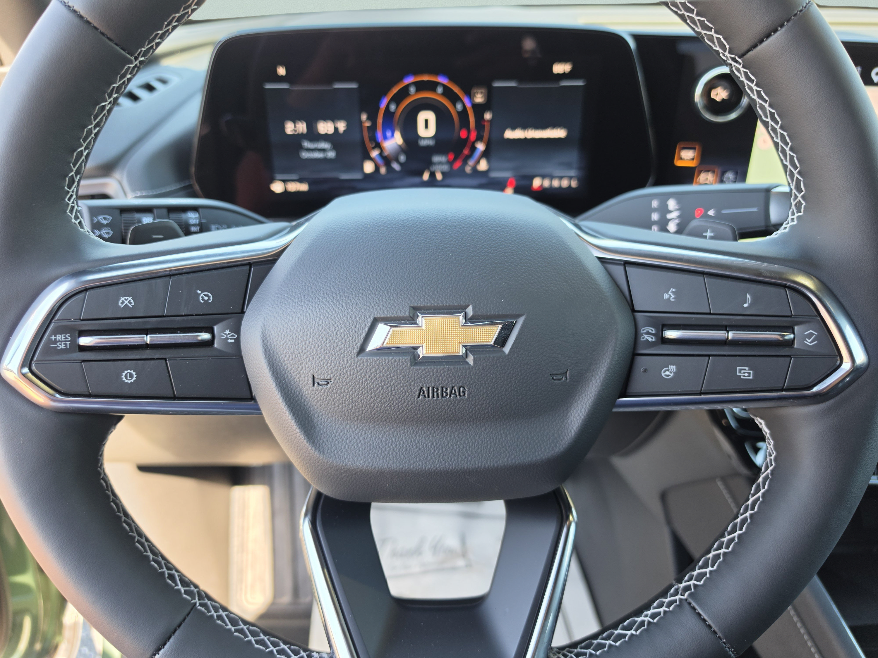 New 2027 Chevrolet Traverse LT w/ Driver Confidence Package FWD image 36