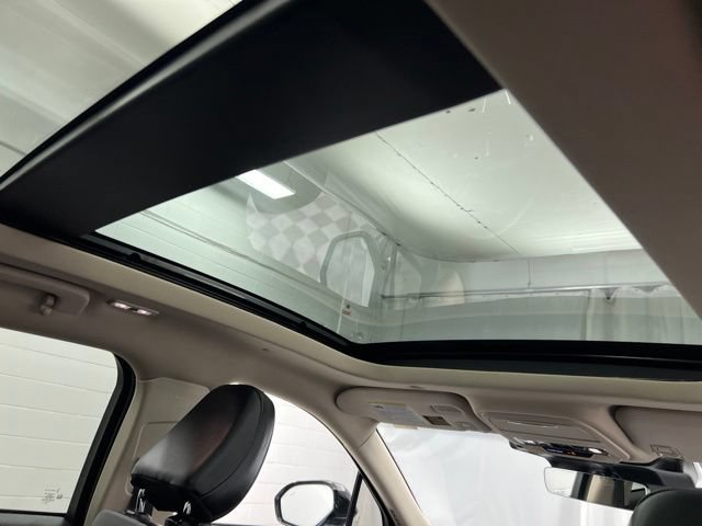 Certified 2023 Lincoln Corsair AWD w/ Equipment Group 101A image 23