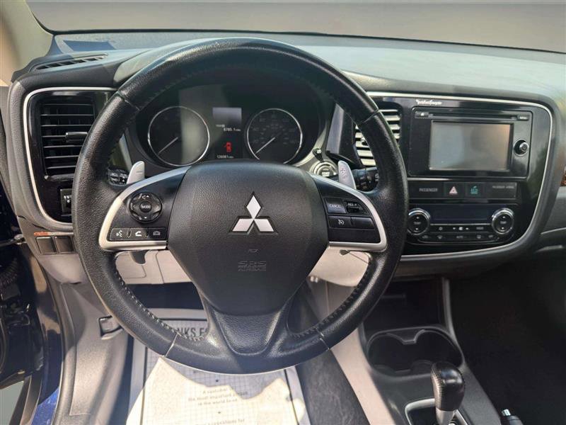 Used 2014 Mitsubishi Outlander GT image 31