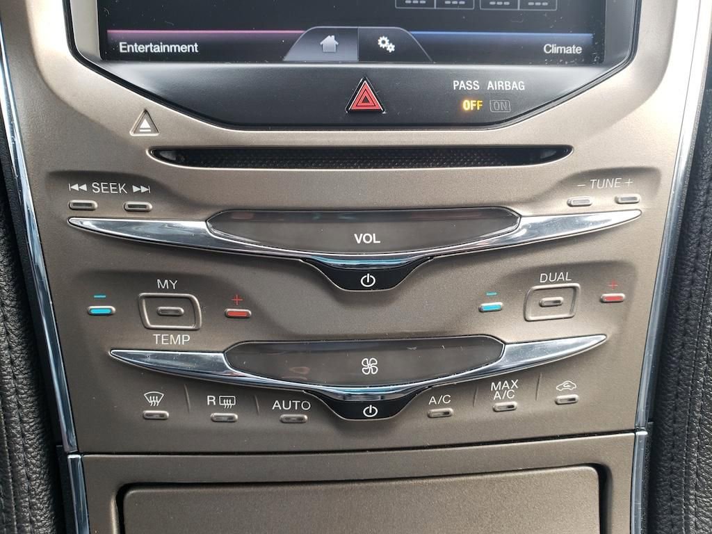 Used 2014 Lincoln MKX FWD w/ Walnut Swirl Wood Package image 25