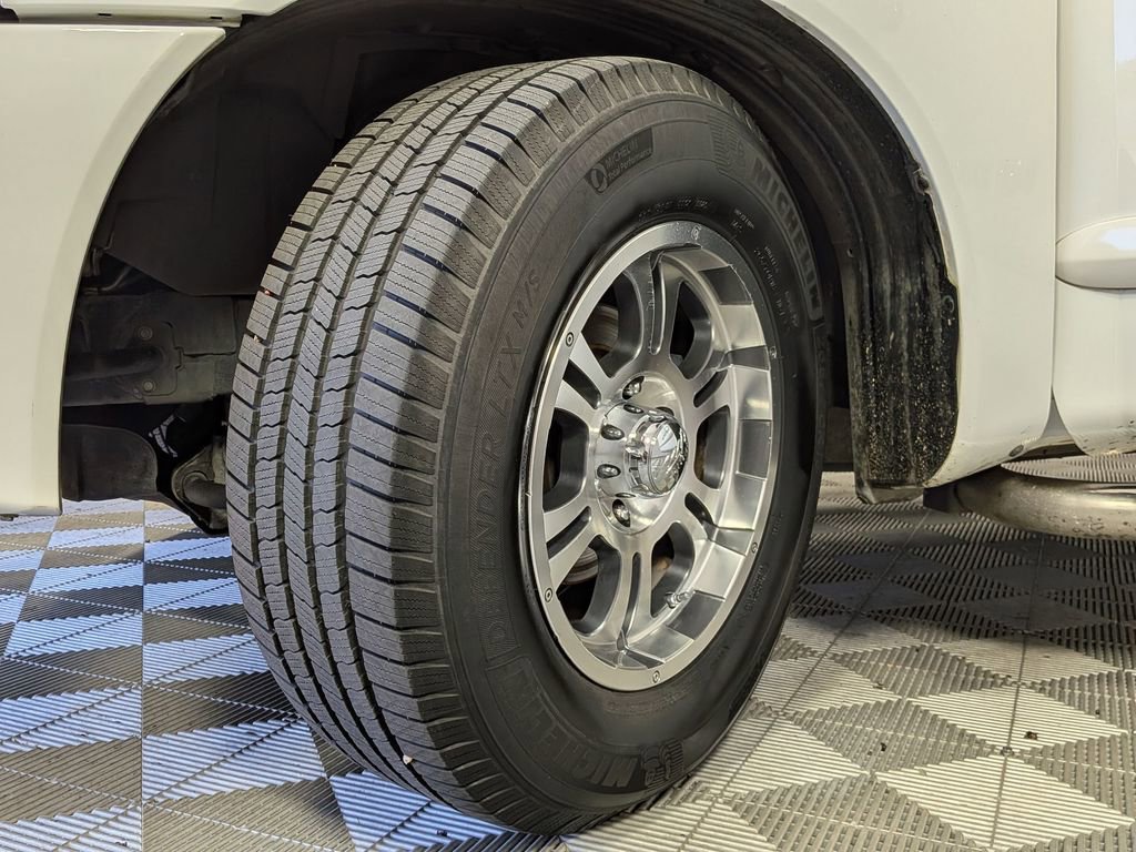 Used 2006 Nissan Titan SE RWD image 10