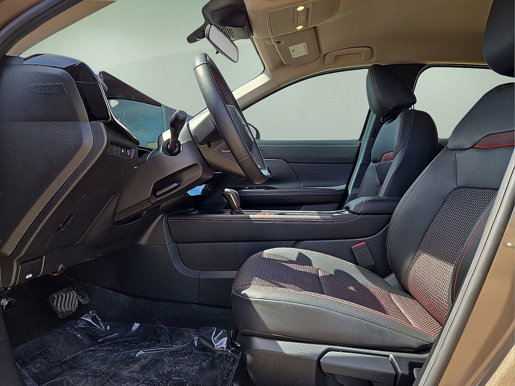 Used 2026 Nissan Kicks SR image 23