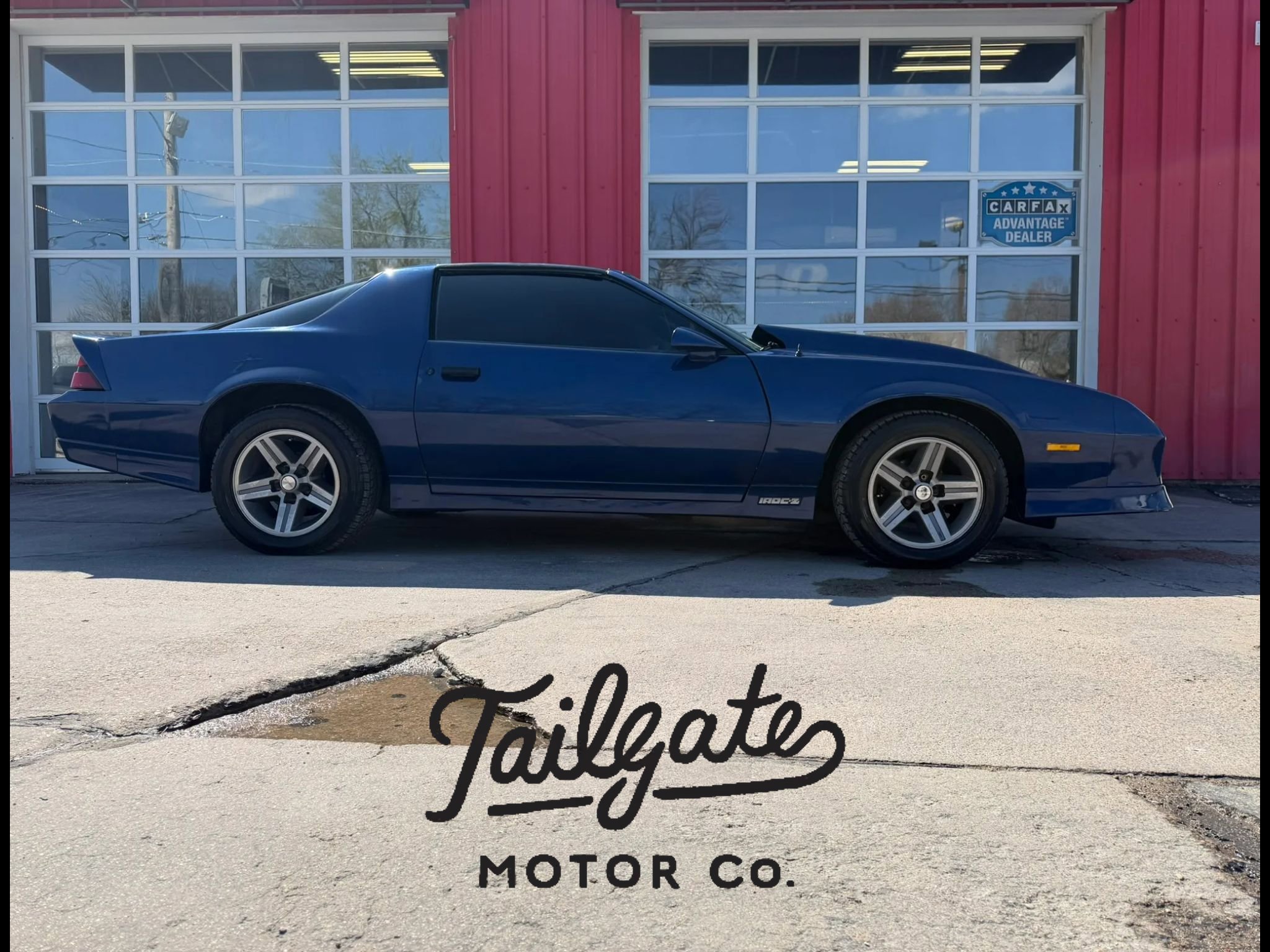 Used 1989 Chevrolet Camaro IROC-Z RWD image 1