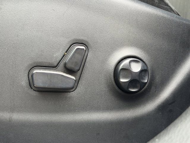 Used 2018 Jeep Cherokee Trailhawk image 16